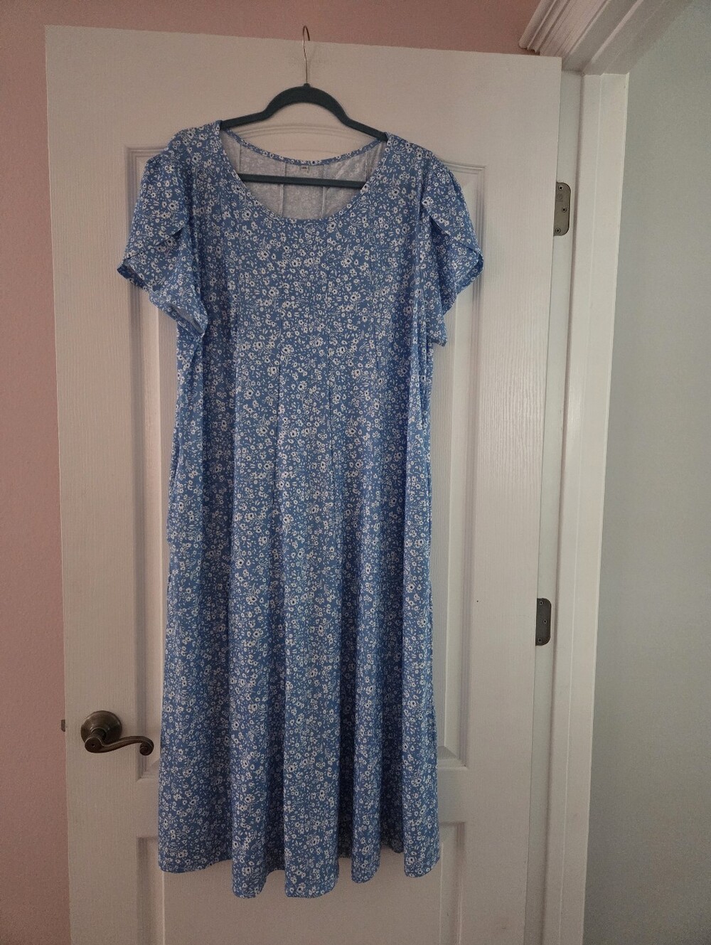 Zeagoo Light Blue Floral Midi Dress with Short Flutter Sleeves